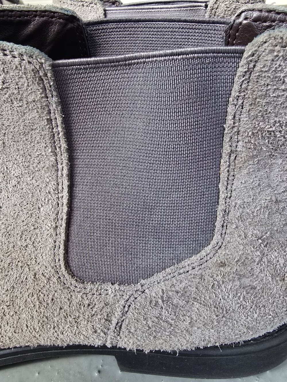 Saks Fifth Avenue Calais Grey Suede Chelsea Boots Men's Size 8.5 M - Picture 6 of 13